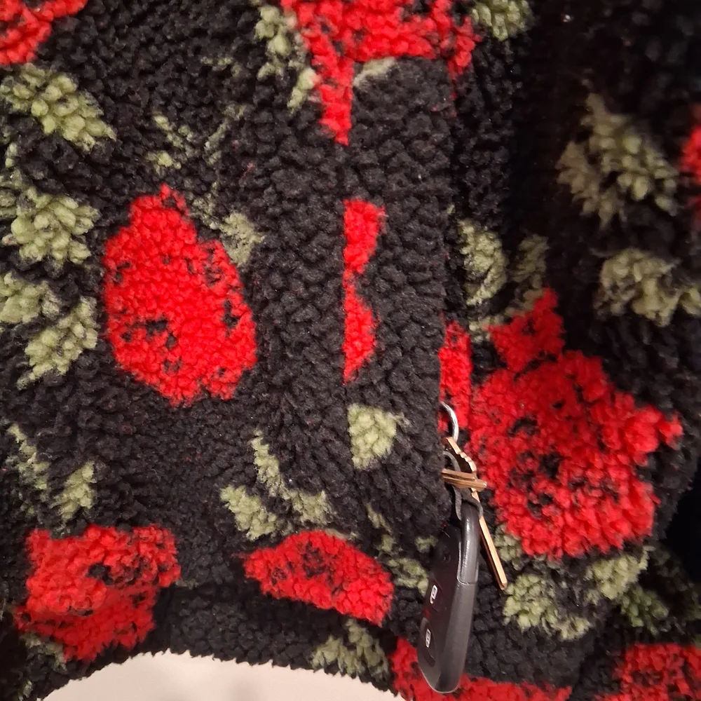 Forever 21 Black and Red Floral Teddy Jacket - Picture 4 of 5